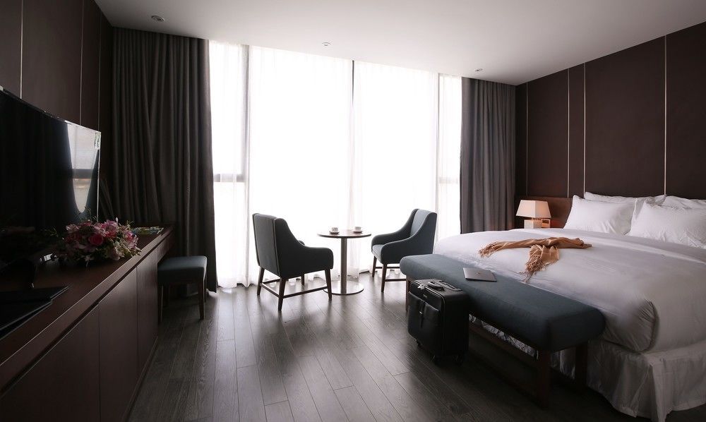 Avora Hotel Дананг Экстерьер фото