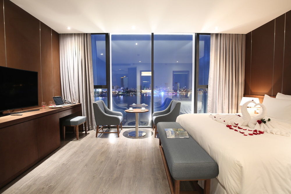 Avora Hotel Дананг Экстерьер фото